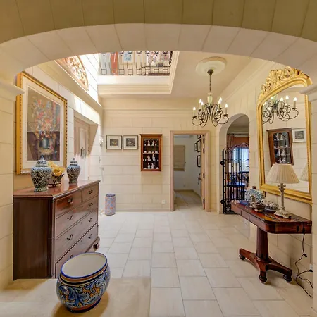 Boutique 5 Bedroom - Private Pool&outside Dinning Is-Swieqi