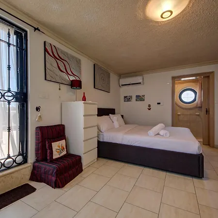 Boutique 5 Bedroom - Private Pool&outside Dinning Villa Is-Swieqi