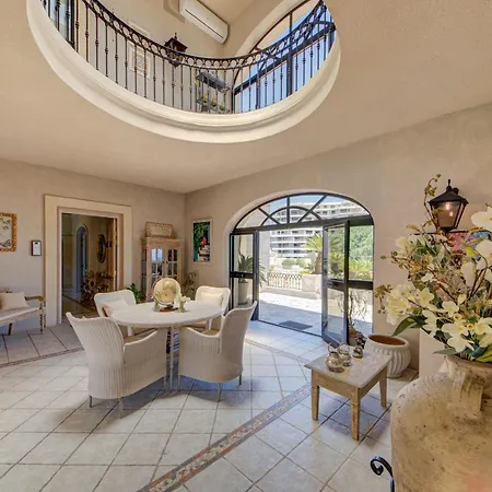 Boutique 5 Bedroom - Private Pool&outside Dinning Villa Is-Swieqi