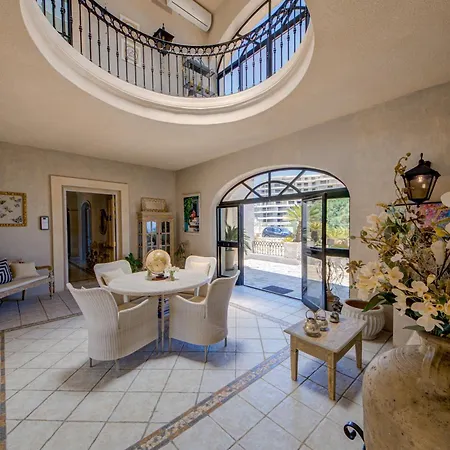 Boutique 5 Bedroom - Private Pool&outside Dinning * Is-Swieqi